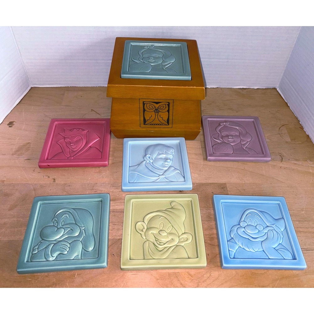 Vintage-Style Disney Snow White Ceramic Coaster Set of 6 with Wood Storage Box –